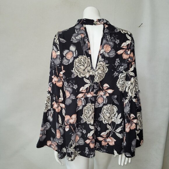 Peach Love Top Womens M Black Floral Collared Bell Sleeve V-Neck‎ Blouse Boho - Picture 3 of 11